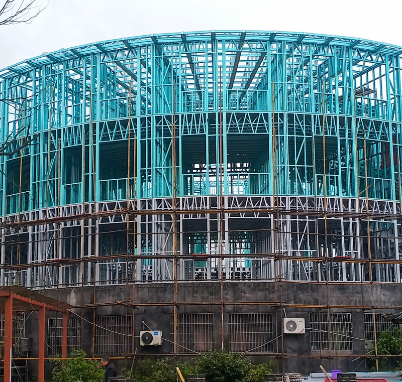 精致設(shè)計與堅固結(jié)構(gòu)的完美結(jié)合——鋼結(jié)構(gòu)別墅