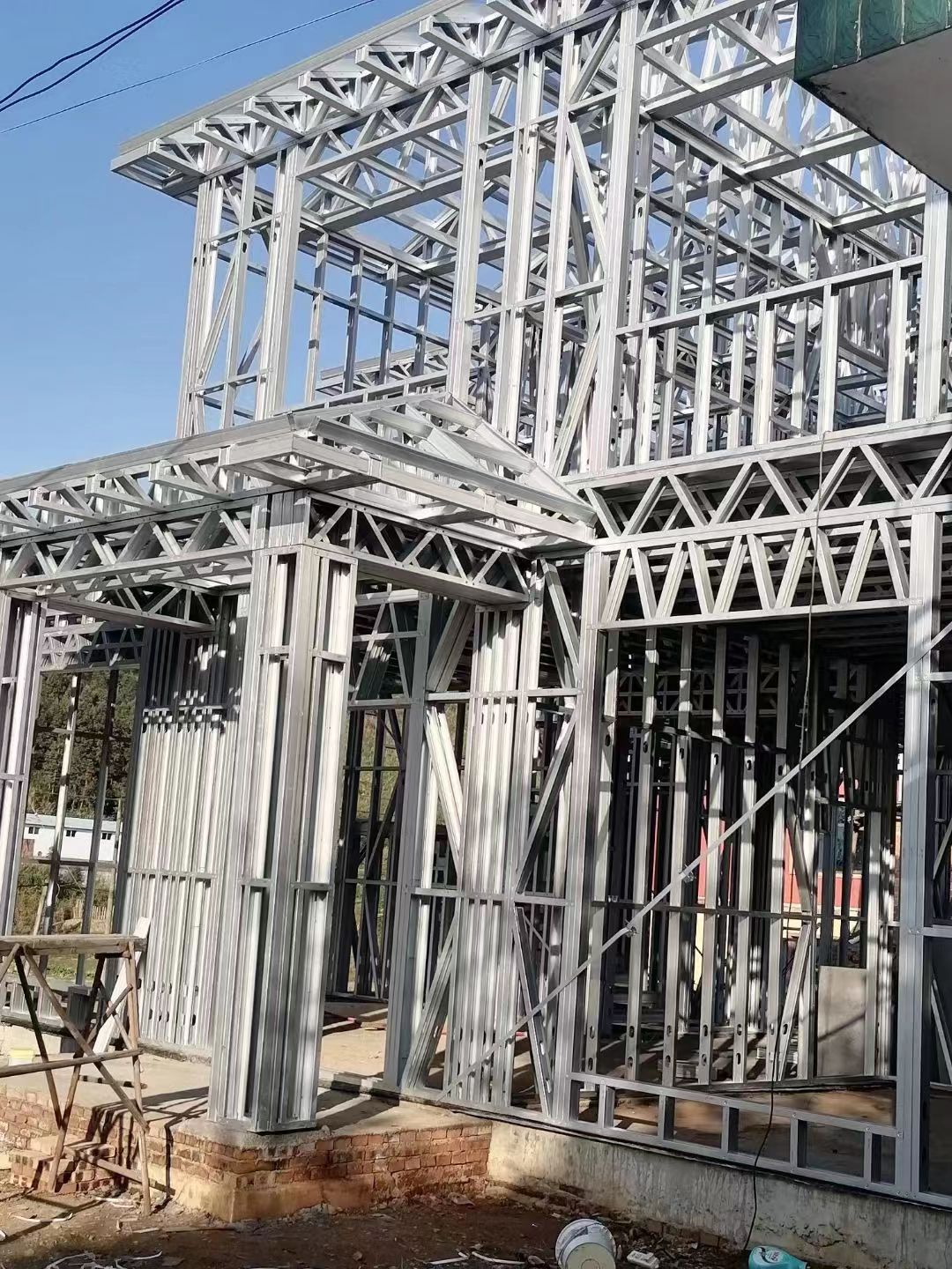  輕鋼別墅如何安裝化糞池？