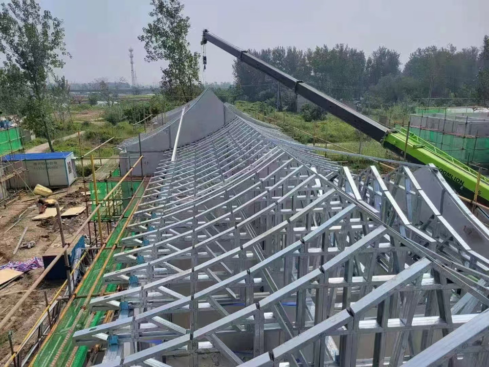 位于非洲的睿婕輕鋼別墅施工現(xiàn)場(chǎng)